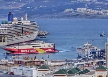 عاصفة جديدة تتسبب في تعليق الرحلات بين طريفة وطنجة