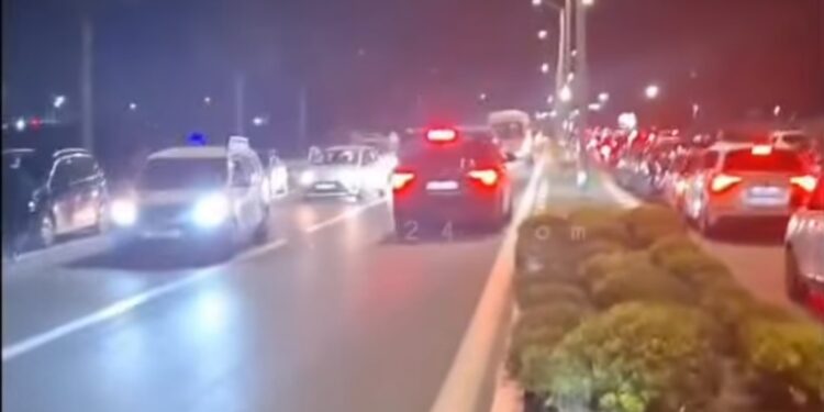 اختناق مروري في مطار طنجة بعد وصول 4 طائرات دفعة واحدة