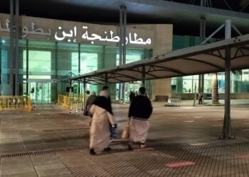 قيوح يعلن عن تقليص مدة الانتظار في المطارات إلى أقل من 25 دقيقة