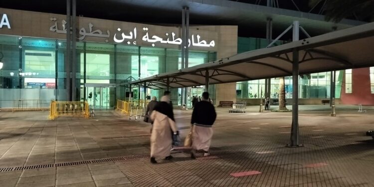 قيوح يعلن عن تقليص مدة الانتظار في المطارات إلى أقل من 25 دقيقة
