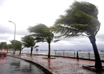 أمطار متفاوتة ورياح قوية بشمال وغرب المملكة وتقلبات مناخية بحر الأسبوع المقبل