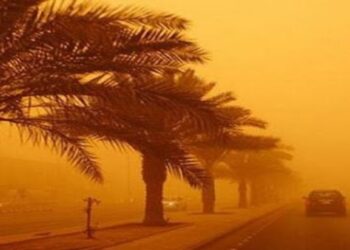 نشرة إنذارية تحذر من رياح قوية وزوابع رملية تجتاح مناطق واسعة من المغرب