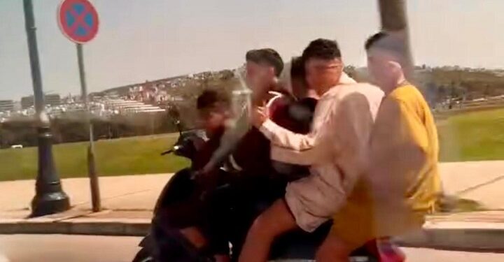 عيد الفطر بطنجة .. مراهقون وأطفال يقدمون أرواحهم رخيصة قربانا لمتعة الدراجات النارية