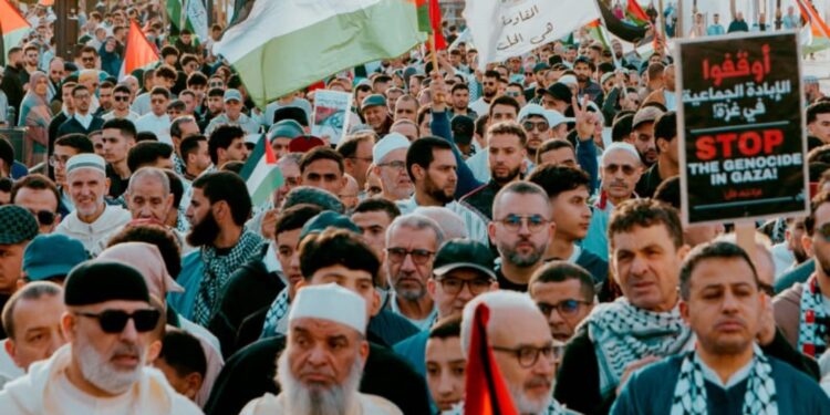 يوم العيد في طنجة فلسطيني ... فعاليات صباحية في الأحياء ومسيرة تضامنية ضخمة مساء