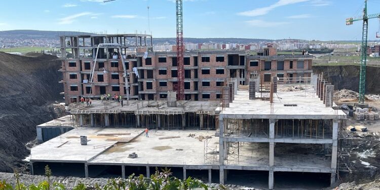 أرضية ندوة حول التعمير وتصاميم التهيئة بمدينة طنجة والنواحي