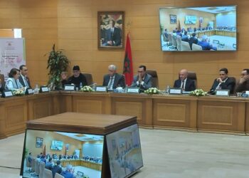 الوالي التازي يرد على أبرشان وعيسى بنيعقوب و يدافع عن رئيس جماعة اكزناية