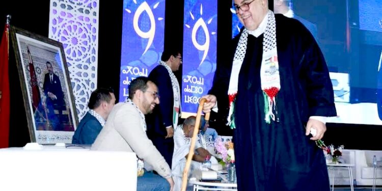 بنكيران و "الحمير".. مواجهة "الشر المطلق" وليس شتم المغاربة الشرفاء