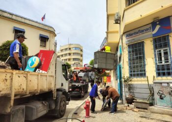 طنجة تستعد لكأس إفريقيا 2026.. حملة لتحسين الواجهات العمرانية وإزالة التعديات غير القانونية