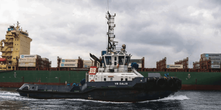 شركة إسبانية تعزز قدرات طنجة المتوسط التشغيلية بإضافة قاطرتين بحريتين جديدتين