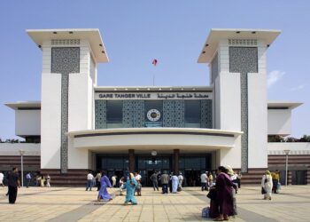 انقطاع مفاجئ للتيار الكهربائي بمحطة القطار السريع بالقنيطرة يعطل حركة القطارات نحو طنجة