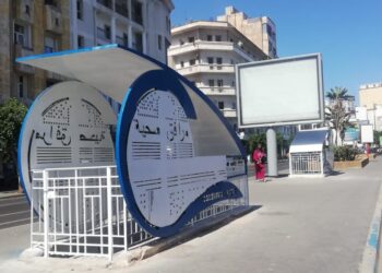 صفقة "مراحيض طنجة" تثير الجدل.. 200 مليون سنتيم لكل وحدة