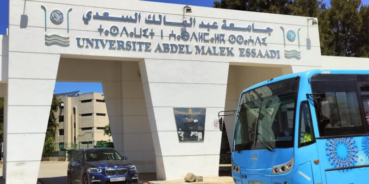 طنجة.. سائقو حافلات ألزا يعلنون الإضراب يوم امتحانات الباكالوريا