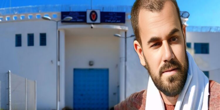 الزفزافي يحذر من إصابة نزلاء السجن المحلي طنجة 2 بمرض خطير