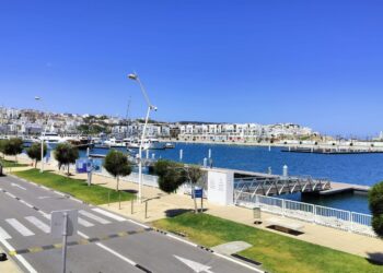 صفقة تهيئة كورنيش طنجة تثير الجدل بين رهانات التنمية وانتقادات الأولويات