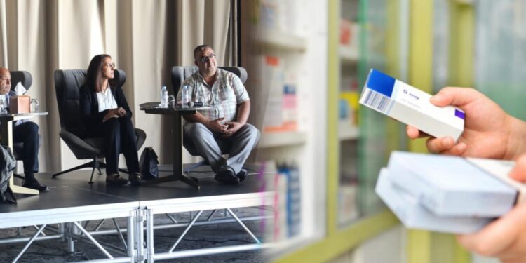 نقابي يوضح حقيقة تباين أسعار الأدوية بين شمال وجنوب المملكة