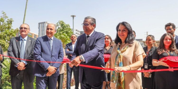 رئيس الحكومة يدشن مركز البحث والتطوير الجديد لشركة "أوراكل" بالدار البيضاء
