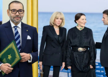 جلالة الملك يستعرض المخططات البحرية