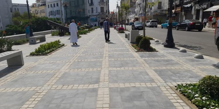 والي طنجة يؤكد انحيازه لنبض الشارع في قضية “سور المعكازين”