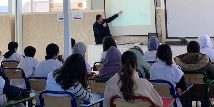 منصة "تلمي كود" أول ابتكار تعليمي للذكاء الاصطناعي في المغرب