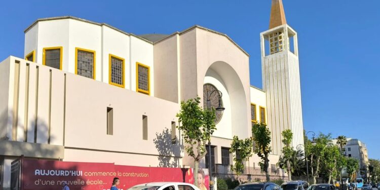 شكاية تلاحق رئيس الأساقفة بكنيسة طنجة