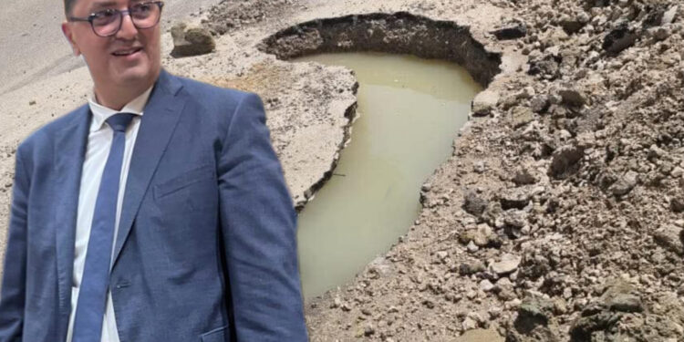نائب رئيس جماعة كزناية يهاجم شركة “أمانور” بسبب الحفر