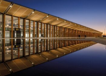 بأكثر من 131 مليون درهم.. شركة GCR تفوز بصفقة تحديث البنية التحتية لمطار الناظور العروي