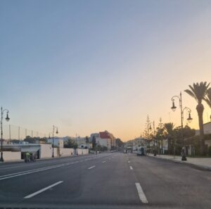 طنجة.. شارع مولاي رشيد يتحول من فوضى مرورية إلى نموذج حضري بمعايير عالمية