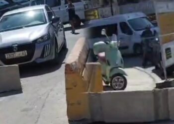 تجار شارع المكسيك بطنجة يحتجون على إغلاق الممرات وتعثر الأشغال