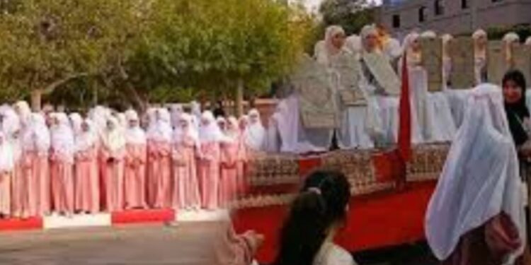 حفل تخرّج مؤثر لحافظات القرآن بشيشاوة يسلّط الضوء على غياب الإعلام عن المبادرات الروحية