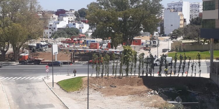 سكان "سات فيلاج" و"عايدة فيلاج" بطنجة يطالبون بممرات راجلين آمنة ومناسبة لولوج الأحياء