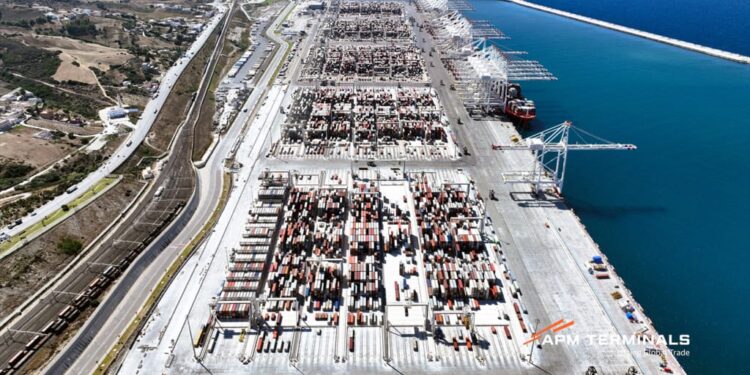 الصين والمغرب يطلقان ممرا لوجستيا جديدا يربط تشنغدو بميناء طنجة لتعزيز التبادل التجاري بين آسيا وإفريقيا