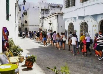 موسم سياحي "بارد" في صيف ساخن بالمغرب