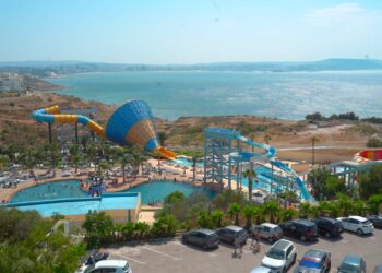 "منار بارك".. جوهرة سياحية في قلب طنجة تستقطب الزوار من داخل وخارج المغرب