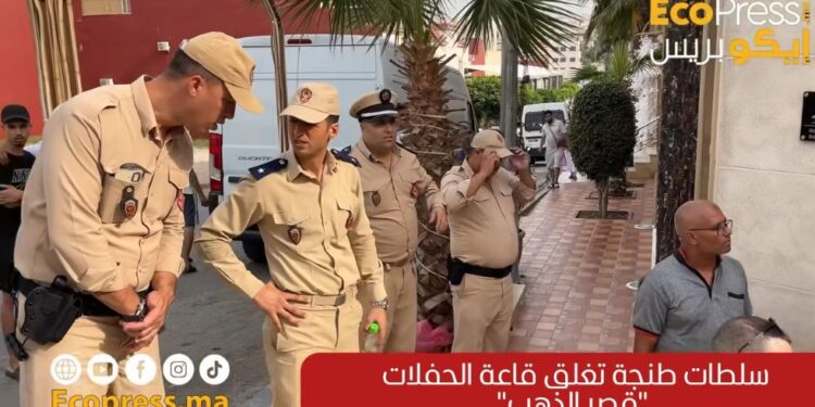 الكاتب العام للولاية يصفع صاحب قاعة للحفلات بعد قرار إغلاقها