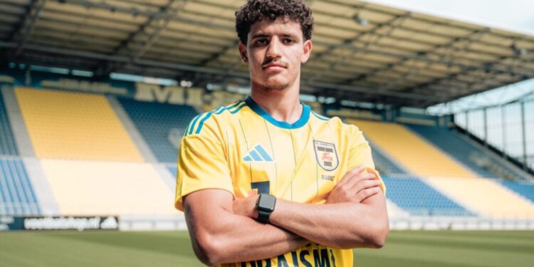 أسود خارج الحدود: المدافع المغربي إسماعيل باعوف يغادر بلجيكا صوب هولندا