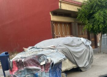 ورشات الميكانيك وصباغة السيارات تحول حياة ساكنة حي الأمل بطنجة إلى عذاب 