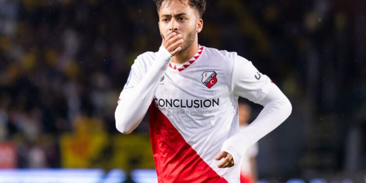 بورتو البرتغالي يضغط للتعاقد مع أفضل مدافع أيسر مغربي