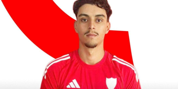 بعد ريان أزواغ إشبيلية يخطف مهاجما طنجاويا آخر