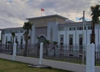 نائب عمدة يرفع دعوى قضائية ضد فاعل جمعوي بسبب التشهير