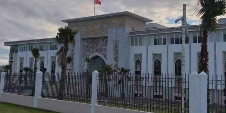 نائب عمدة يرفع دعوى قضائية ضد فاعل جمعوي بسبب التشهير