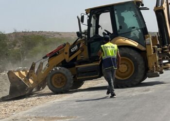 بآليات بسيطة: سلطات جماعة العوامة تنظم حملة نظافة بمنتزه سيدي احساين