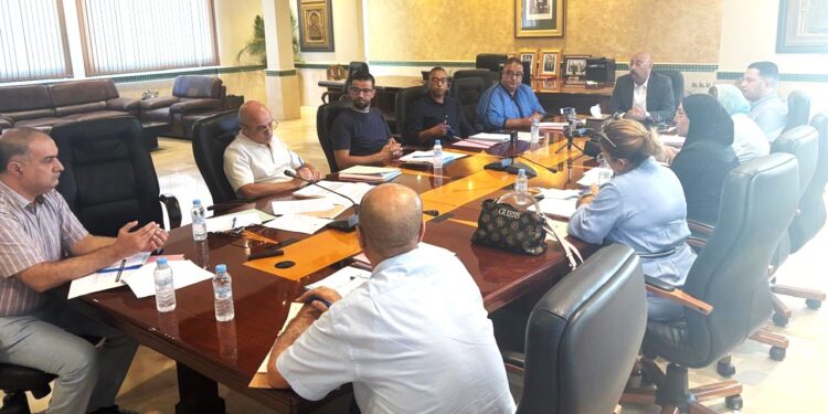 وجوه سياسية لم تتقشر رغم تعرضها لأشعة الشمس خلال عطلة فصل الصيف