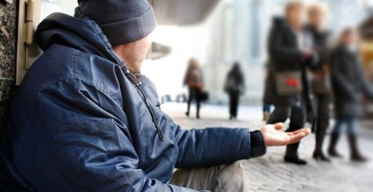 ظاهرة التسول نقطة سوداء في صيف طنجة تزعج ساكنتها وتنغص على زوارها متعتهم