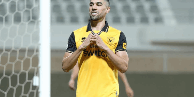 الرجاء البيضاوي يتعاقد مع هداف اتحاد طنجة السابق