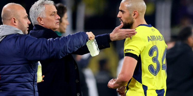 عمالقة إيطاليا يتنافسون على سفيان أمرابط