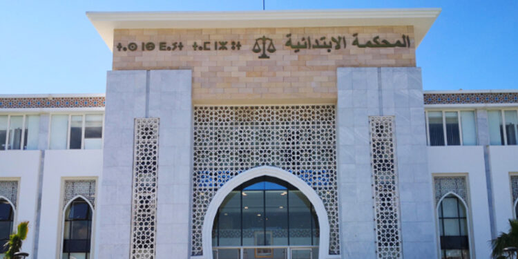 حدث في طنجة..تفاصيل أول حكم في المغرب بوضع السوار الإلكتروني على قدم معتقل