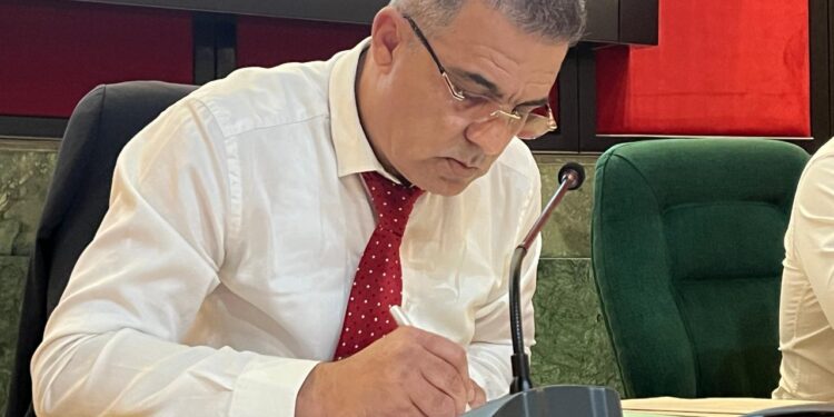 الحمامي يعيش أحلى لحظات حياته!!