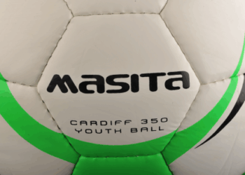 صفقة شراء تجهيزات رياضية من شركة MASSITA الهولندية تسائل عبد اللطيف العافية