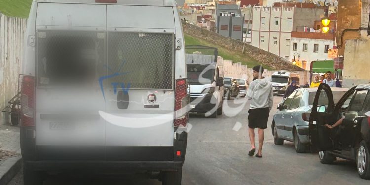 فرار موزعين للمخدرات من أسطح المنازل في طنجة