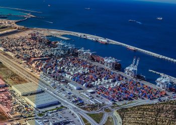 طنجة المتوسط يطلق أشغال توسعة محطة الركاب والشاحنات